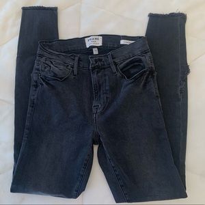 FRAME crisscross ankle jeans